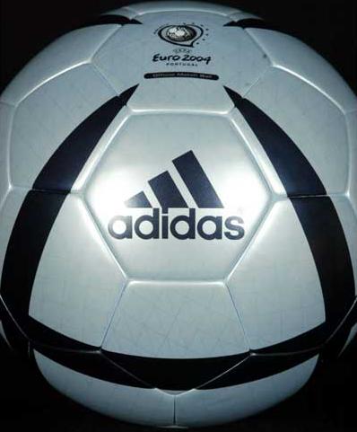 Adidas Roteiro, officiell matchboll i UEFA EURO 2004